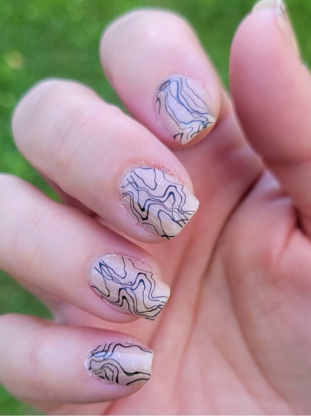 *Exclusive* Color Street: Topsy-Turvy | Lines Curves Squiggly Ripples Overlay